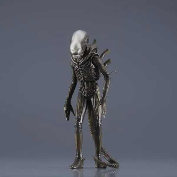 カプセルトイの域を超えた超造形 SR+シリーズに「エイリアン」襲来