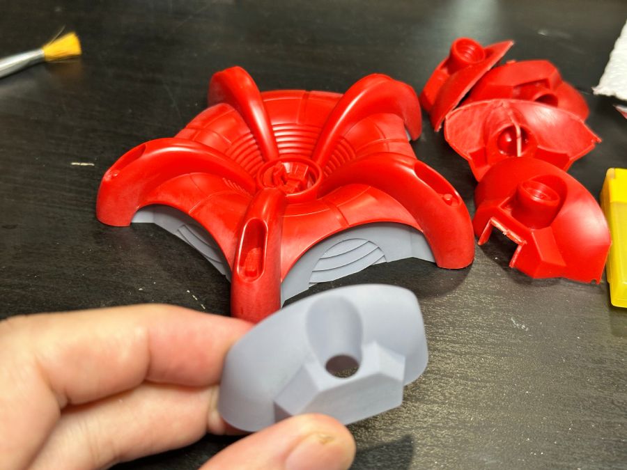 バインダー(花弁部分)を切り取り、3Dプリンタで自作したものに置換