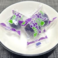 「カリカリ梅 ぶどう味」