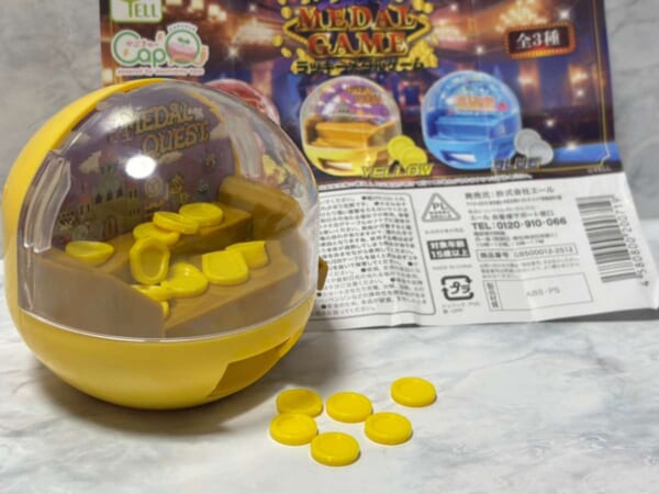 卓上でメダルゲームが遊べる!?カプセルトイ「LUCKYメダルゲーム」で遊んでみた