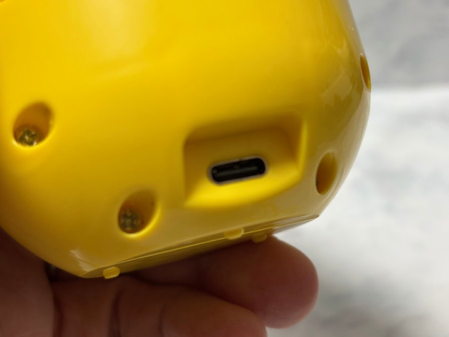 裏面にはちゃんと「USB Type-Cポート」が