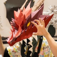 頭にかぶるタイプのドラゴン