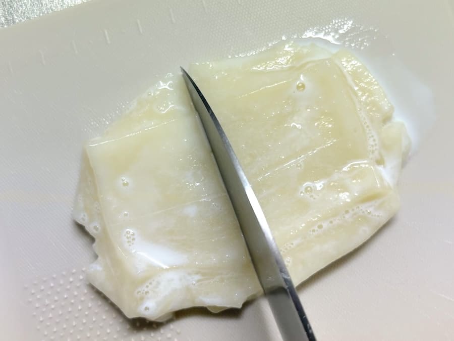 餅を4つに切り分ける