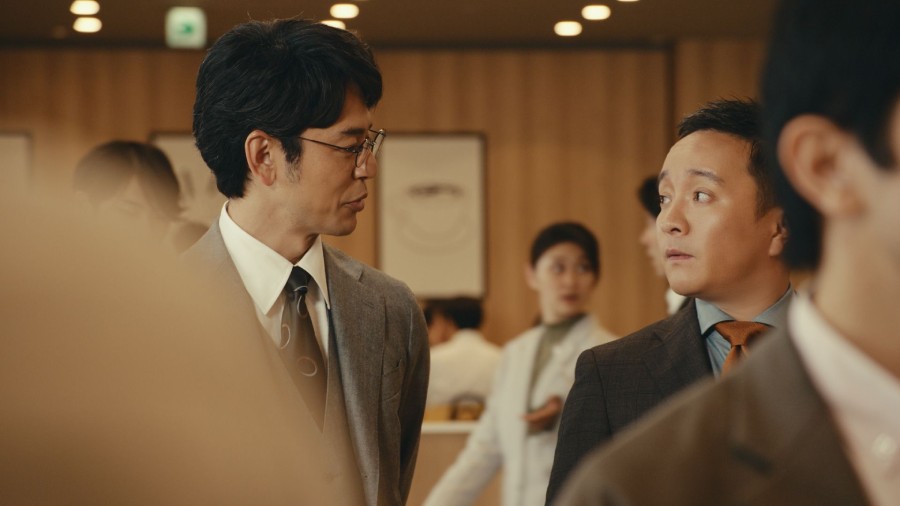 二人の軽妙で熱い掛け合いが見どころ