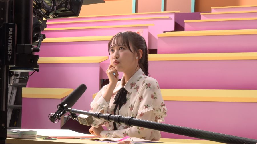 なかなかカットがかからず思わず吹き出したという松本さん