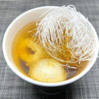 お湯を入れて3分待つ