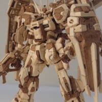 廃材で「ストライクガンダム」を完全再現！換装も可能なハイクオリティすぎる木工作品