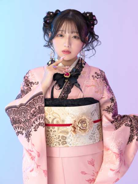 【LOOK 2】甘い“スイーツ”の世界