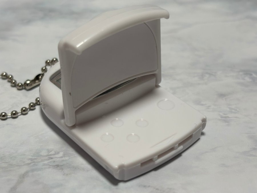 「操作パネル部分のカバー開閉ギミック」をしっかり搭載