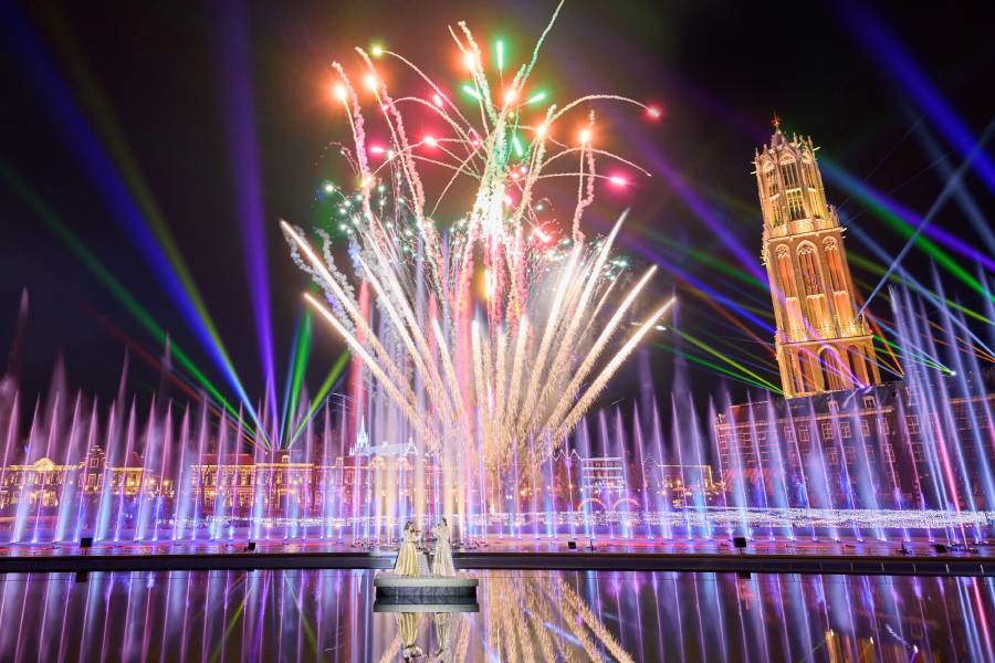 エヴァ仕様の「シャワー・オブ・ライツ」