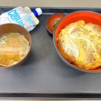 「クーリッシュホイップかつ丼」