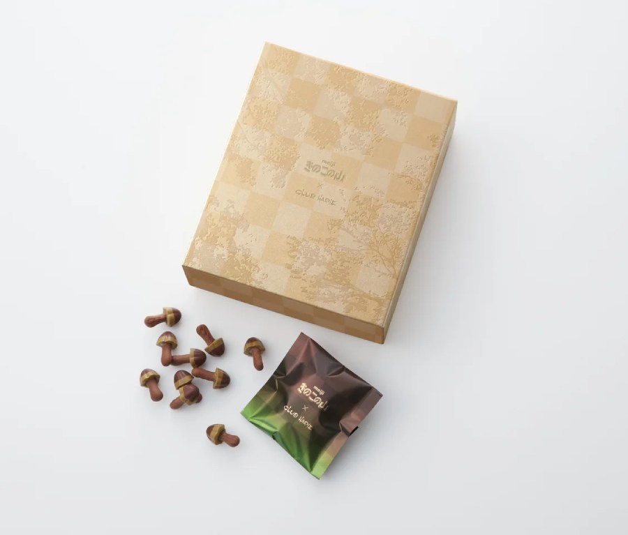 meijiきのこの山×CLUB HARIEヘーゼルプラリネ&抹茶 クラッシュキャンディ入り