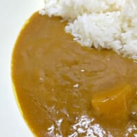 ルゥは明るめの茶色