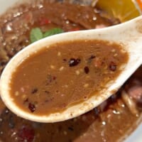 味噌ベースの特製スープ