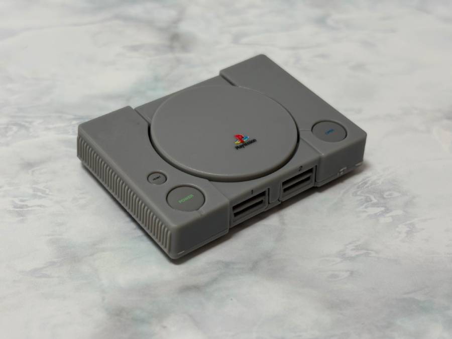 お馴染みの初代PlayStation