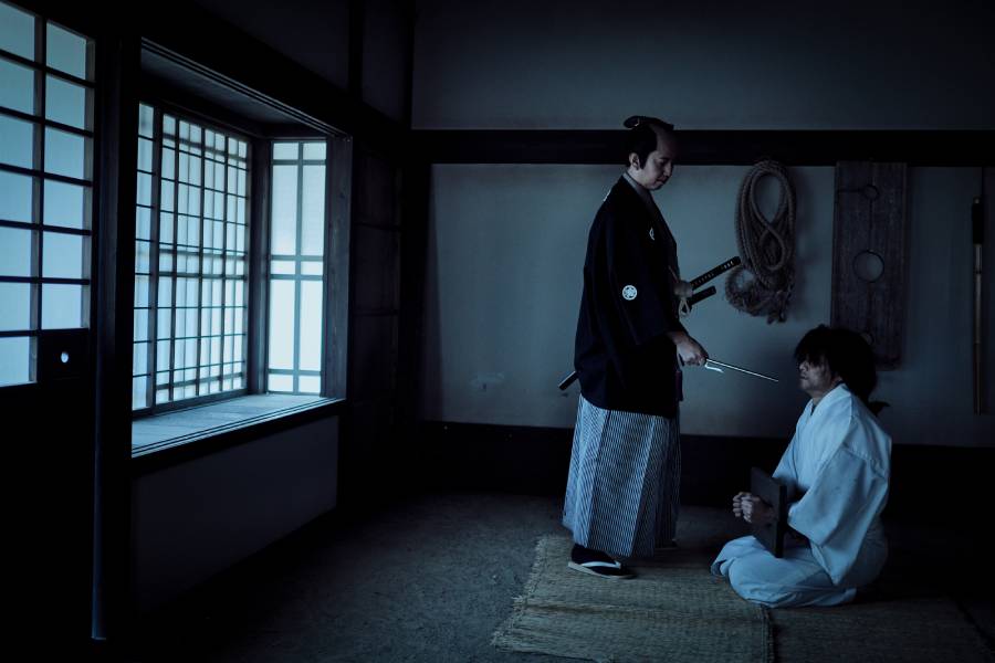 大人しか入れない拷問屋敷