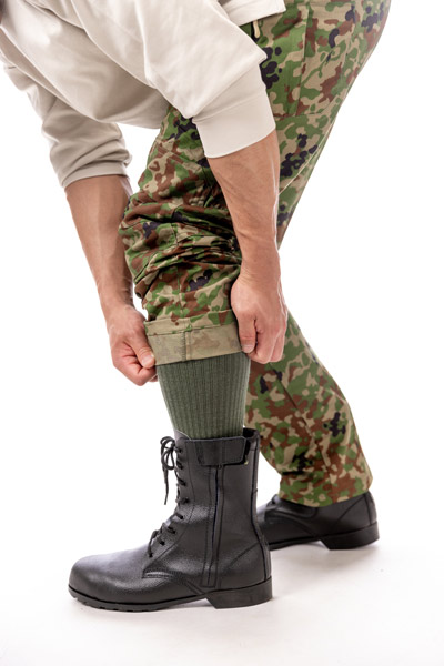 半長靴対応の総丈33cmのロング丈