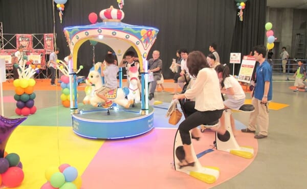 電気がなければ作ればいいじゃない!?神戸市で1日限定の“人力遊園地”が開園