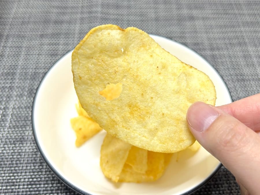 「ポテトチップス コンソメパンチ」