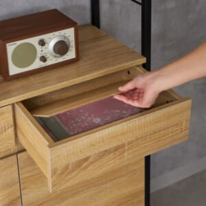 気分は夜神月?ニッセンの「二重底」付き同人誌ラックが完全に「デスノート」だと話題