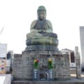 駅前の墓地にある鎌ケ谷大仏