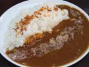 一晩煮込んだトロトロの牛すじ肉　安くてボリューム満点の絶品カレーに舌鼓