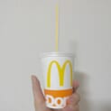 マクドナルドのプラスチック製ストロー（横から見た絵）