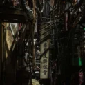 東洋の魔窟「九龍城砦」を約10億かけ再現　「トワイライト・ウォリアーズ」美術メイキング映像公開