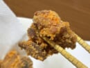 油に直接小麦粉を投入して揚げるだけ　話題の「斬新すぎる唐揚げ」の調理方法、試してみた